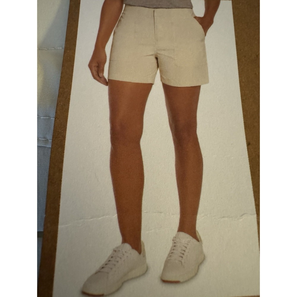 Eddie Bauer Women's Hiker Shorts Size 16 Cream NWT UPF 50 StormRepel Stretch